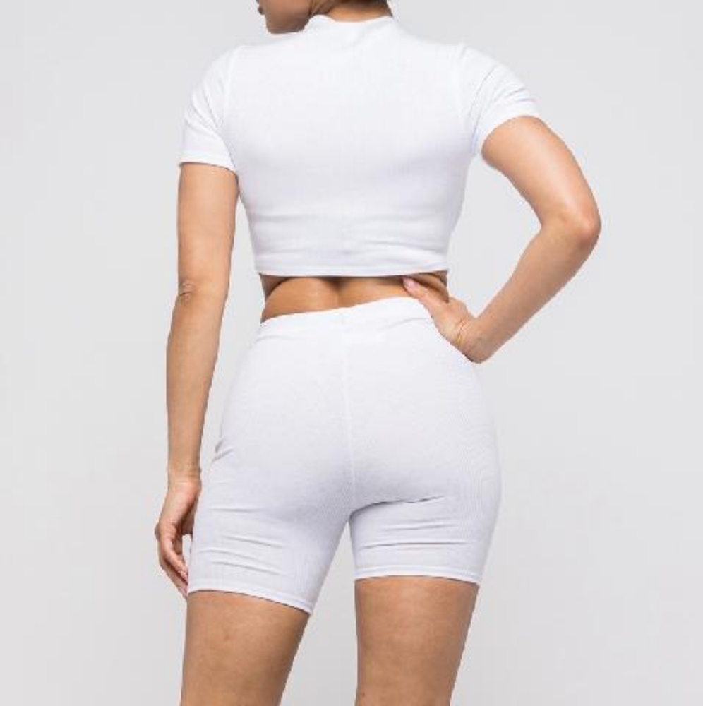 White set - Picture 2 of 2